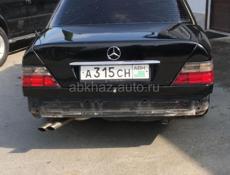 Mercedes-Benz 124