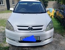 Toyota Ipsum