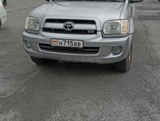 Toyota Sequoia