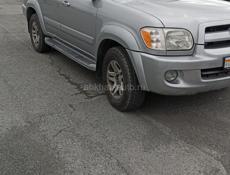 Toyota Sequoia