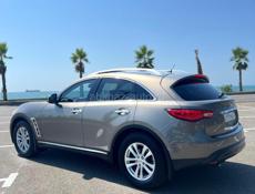 Infiniti FX