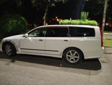 Nissan Stegea