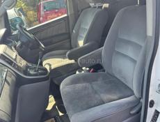 Тойота Альфард 3.0 4WD.