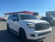 Toyota Sequoia