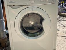 Стиральная машинка indesit