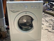 Стиральная машинка indesit