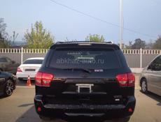 Toyota Sequoia