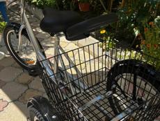 Новый трёхколёсный велосипед