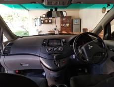 Mitsubishi Grandis