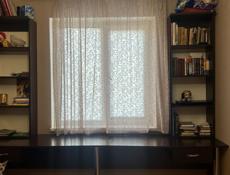 Стол с полками доя книг