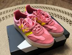 Кроссовки Adidas