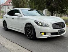 Nissan fuga