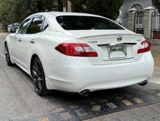 Nissan fuga
