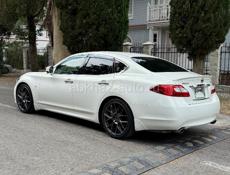 Nissan fuga