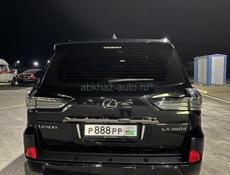 Lexus LX