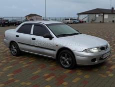 Mitsubishi Carisma