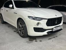 Maserati 222