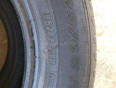 2 пакрышки Pirelli 6т за обе. 