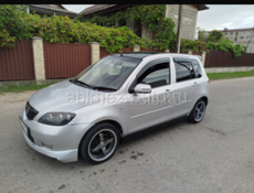 Mazda Cronos