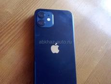 Срочно продам айфон 12. Батарейка100%. Купила месяц назад защитное стекло имеется. Телефон новый. 