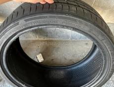 245/35R19