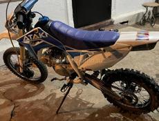 Прадаеться питбайк 125 кубов срочна стоит все новое