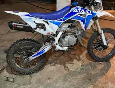 Прадаеться питбайк 125 кубов срочна стоит все новое