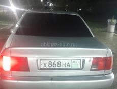 Audi 100