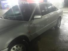 Audi 100