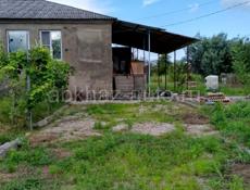 Продаётся дом с  участком 10 соток документы есть.остольное все по тел.