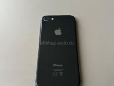 iPhone 8,64 ГБ