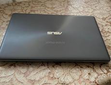 ASUS 