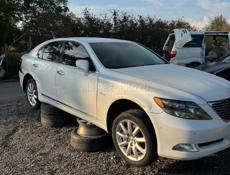 Лексус LS600h в разборе