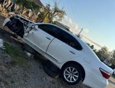 Лексус LS600h в разборе
