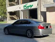 Nissan fuga