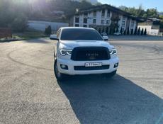 Toyota Sequoia