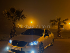 Nissan fuga