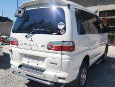 Mitsubishi Space Gear