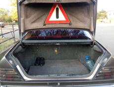 Mercedes-Benz 124