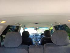 Mitsubishi Grandis