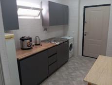 Сдам маленький домик по суточно в городе Очамчира, в 300 метров от центра, до моря 150 метров, 2 комнаты, 5 спальных мест, кухня, сан узел, WI-FI, отдельный вход и дворик. Цена договорная ( Звонить по номеру +79407762166 или +79407779985 )