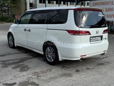 Honda Еlysion