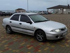 Mitsubishi Carisma