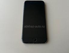 iPhone 8,64 ГБ