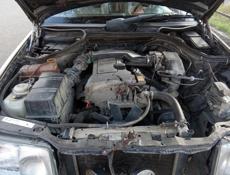 Mercedes-Benz 124