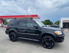 Toyota Sequoia