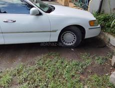 Lincoln Town Car