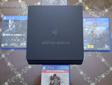 Playstation 4 slim