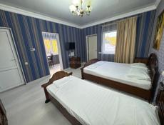 Сдам студию в гостевом доме с октября по май!