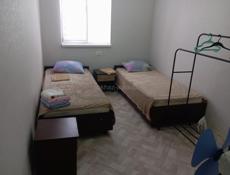 Сдам маленький домик по суточно в городе Очамчира, в 300 метров от центра, до моря 150 метров, 2 комнаты, 5 спальных мест, кухня, сан узел, WI-FI, отдельный вход и дворик. Цена договорная ( Звонить по номеру +79407762166 или +79407779985 )